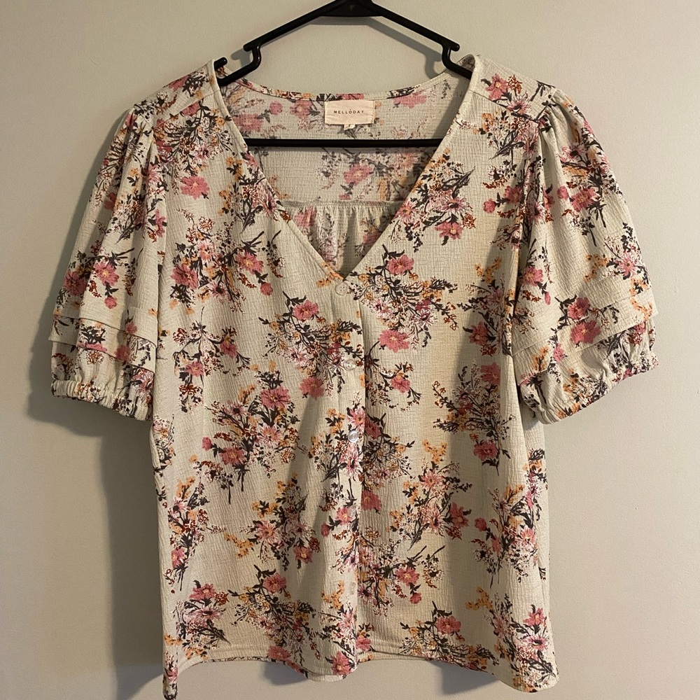 FLORAL BLOUSE BOUTIQUE